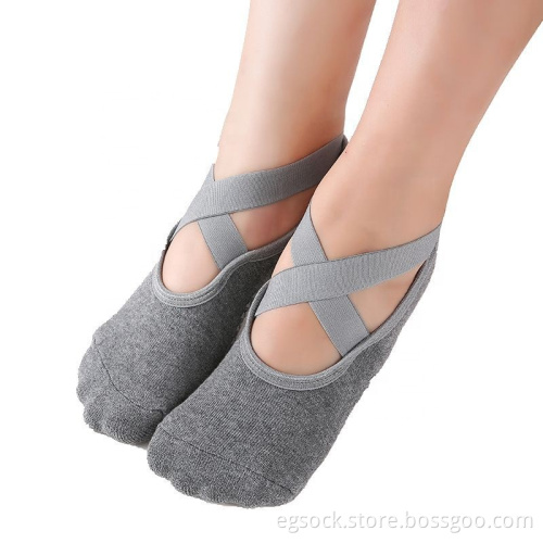 Non slip yoga ankle sock